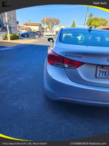 2012 Hyundai Elantra - Image 11