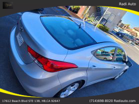 2012 Hyundai Elantra - Image 12