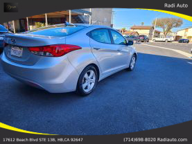 2012 Hyundai Elantra - Image 9