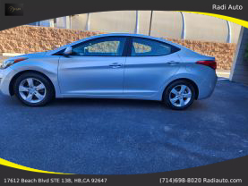 2012 Hyundai Elantra - Image 16