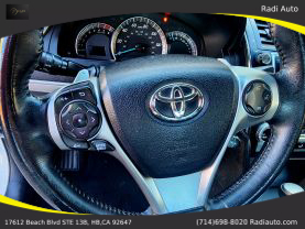 2014 Toyota Camry - Image 29
