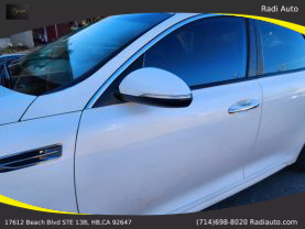 2017 Kia Optima - Image 34