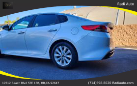 2017 Kia Optima - Image 12