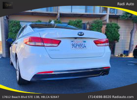 2017 Kia Optima - Image 27