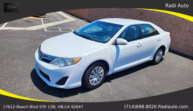 2014 Toyota Camry - Image 19