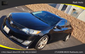 2012 Toyota Camry - Image 29
