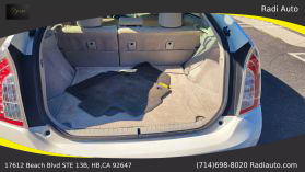 2013 Toyota Prius - Image 13