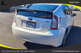 2013 Toyota Prius - Image 25
