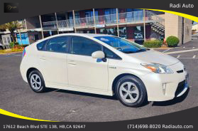 2013 Toyota Prius - Image 9