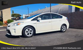 2013 Toyota Prius - Image 2