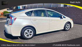 2013 Toyota Prius - Image 24