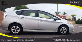 2012 Toyota Prius - Image 27