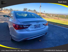 2011 Hyundai Sonata - Image 9