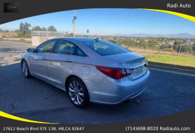 2011 Hyundai Sonata - Image 12