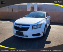 2013 Chevrolet Cruze - Image 21