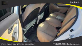 2013 Hyundai Elantra - Image 17