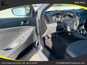 2011 Hyundai Sonata - Image 11