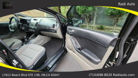 2015 Kia Forte - Image 35