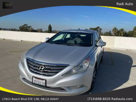 2011 Hyundai Sonata - Image 3