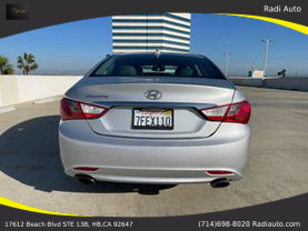 2011 Hyundai Sonata - Image 8