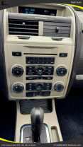 2010 Ford Escape - Image 17