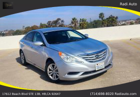 2012 Hyundai Sonata - Image 8