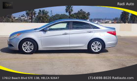 2012 Hyundai Sonata - Image 3