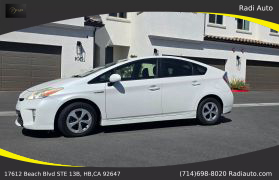2012 Toyota Prius - Image 21