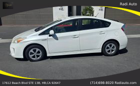 2012 Toyota Prius - Image 16