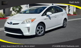 2012 Toyota Prius - Image 10