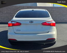 2015 Kia Forte - Image 24