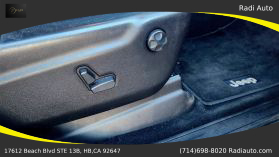 2011 Jeep Grand Cherokee - Image 13