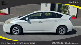 2012 Toyota Prius - Image 8