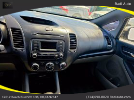 2015 Kia Forte - Image 25