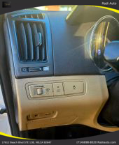 2013 Hyundai Sonata - Image 19