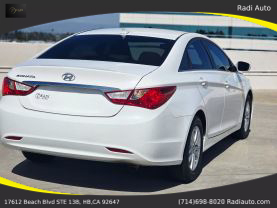 2013 Hyundai Sonata - Image 11