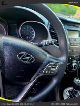 2015 Hyundai Santa Fe Sport - Image 30