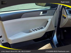 2017 Hyundai Sonata - Image 20