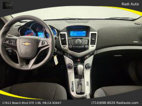 2013 Chevrolet Cruze - Image 16