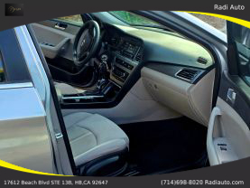 2017 Hyundai Sonata - Image 19