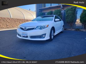 2014 Toyota Camry - Image 11