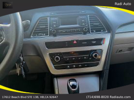 2017 Hyundai Sonata - Image 32