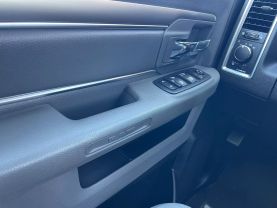 2020 RAM 1500 CLASSIC CREW CAB