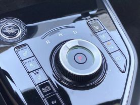 -2023 Kia Niro Plug-in Hybrid - Image 9