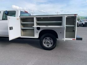 2018 CHEVROLET SILVERADO 2500 HD CREW CAB 8FT KNAPHEIDE SERVICE BED TRUCK SERVICE/UTILITY TRUCKS V8, FLEX FUEL, 6.0 LITER WORK TRUCK PICKUP 4D 8 FT - Eddies Auto Sales