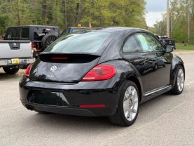 2016 VOLKSWAGEN BEETLE HATCHBACK 4-CYL, TURBO, 1.8 LITER 1.8T SE HATCHBACK 2D