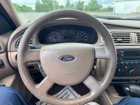 2004 FORD TAURUS SEDAN V6, 3.0 LITER SE SEDAN 4D