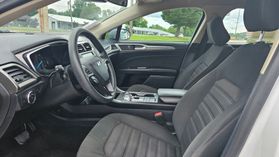 2020 Ford Fusion - Image 7