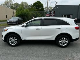 2017 KIA SORENTO SUV 4-CYL, GDI, 2.4 LITER LX SPORT UTILITY 4D