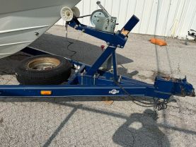2004 CARAVELLE BOW RIDER WATERCRAFT - -